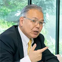 庭山 一郎氏ポートレート